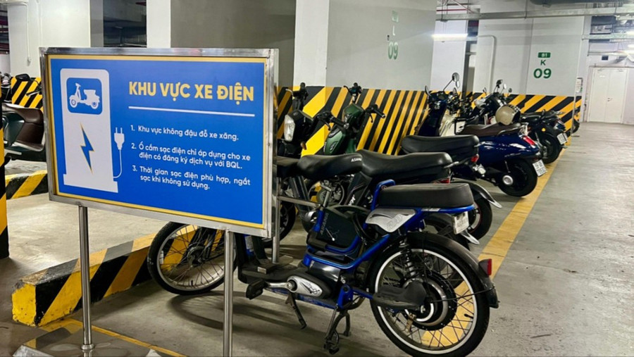 de-xuat-quy-dinh-bat-buoc-bo-tri-cho-de-xe-dien-khu-sac-xe-dien-trong-chung-cu.jpg