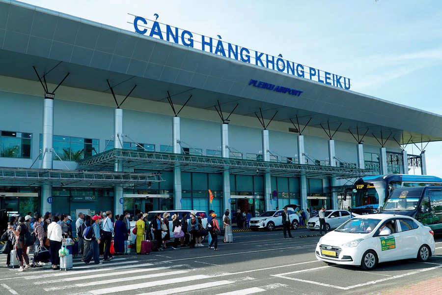 Cảng Hàng không Pleiku. Ảnh: Đ.T z6807083506566-3804e8e25fd70f5979d98e5e977a885d.jpg