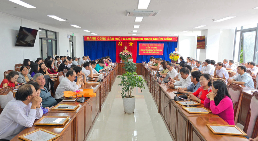 Quang cảnh buổi lễ. Ảnh: B.B anh-1-1.jpg