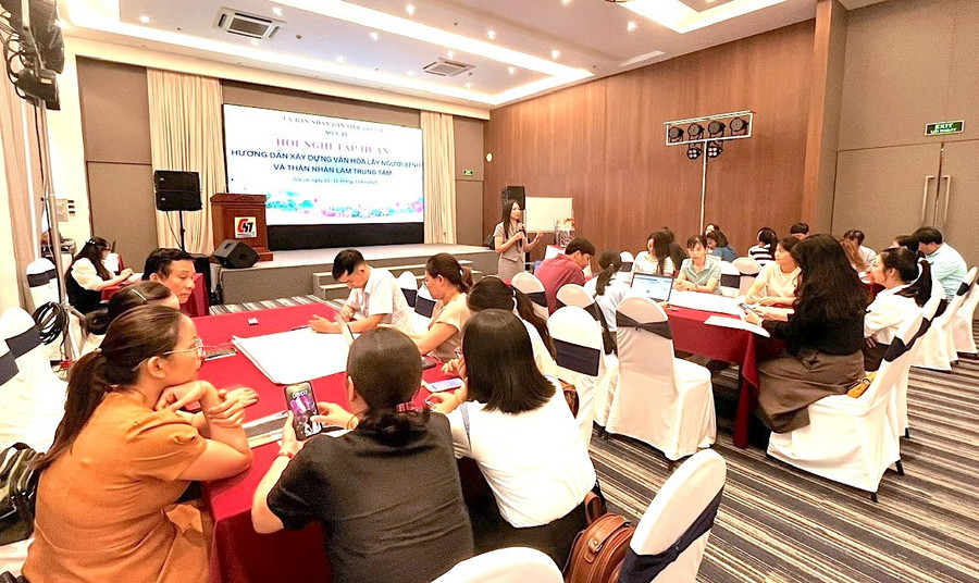 Quang cảnh hội nghị tập huấn. Ảnh: M.H 1.jpg