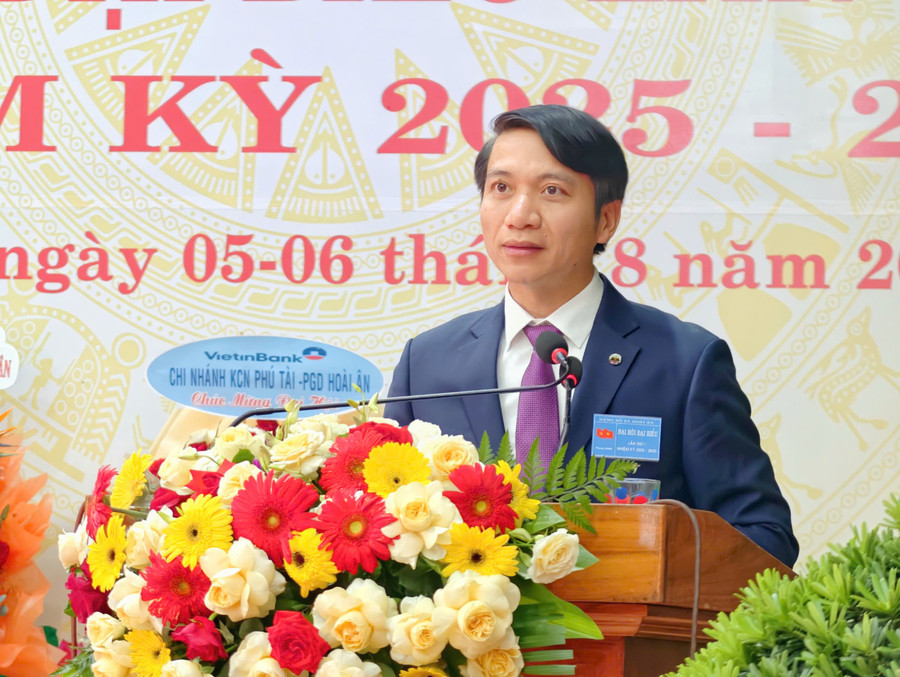 Phó Bí thư Tỉnh ủy, Chủ tịch Ủy ban MTTQ Việt Nam tỉnh Gia Lai Nguyễn Ngọc Lương phát biểu chỉ đạo tại Đại hội. Ảnh: Dũng Nhân 68-pho-bi-thu-tinh-uy-chu-tich-ubmttqvn-tinh-phat-bieu-chi-dao-tai-dai-hoi.jpg