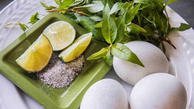 Rau răm là gia vị quen thuộc giúp món ăn đậm đà hơn. Ảnh: Internet