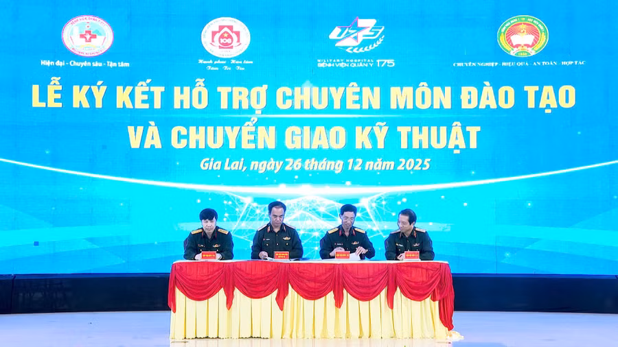 cac-benh-vien-ky-ket-ho-tro-chuyen-mon-va-chuyen-giao-ky-thuat-tai-hoi-nghi-khoa-hoc-ky-niem-60-nam-ngay-truyen-thong-benh-vien-quan-y-211.jpg