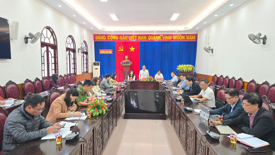 Quang cảnh phiên họp. Ảnh: B.B anh-1.jpg