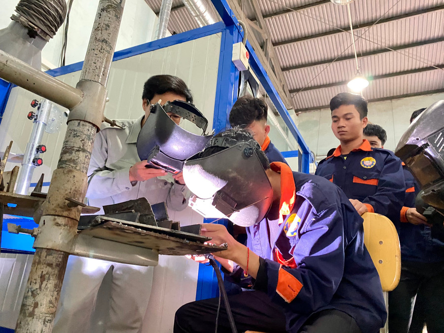 Dự thảo Luật GDNN (sửa đổi) hoàn thiện hơn về chương trình, trình độ và tổ chức hoạt động GDNN. Ảnh: M.T a1-nhieu-nganh-nghe-thuoc-nhom-cong-nghe-ky-thuat-cua-truong-cao-dang-gia-lai-dap-ung-kha-tot-nhu-cau-cua-xa-hoi-anh-hong-thi.jpg