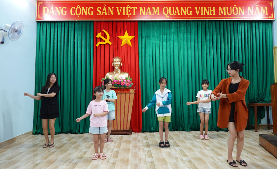 Đảm bảo kỳ nghỉ hè an toàn, lành mạnh cho trẻ em là một trong số những nội dung của Tháng hành động vì trẻ em năm 2025. Ảnh: M.T mot-buoi-sinh-hoat-he-cua-hoc-sinh-o-hoi-truong-to-dan-pho-8-phuong-hoa-lu-tp-pleiku-anh-moc-tra.jpg