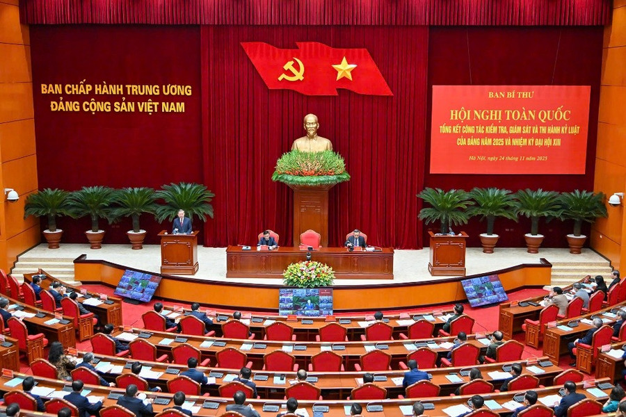 hoi-nghi-toan-quoc-tong-ket-cong-tac-kiem-tra-giam-sat-va-thi-hanh-ky-luat-cua-dang-nam-2025-va-nhiem-ky-dai-hoi-xiii.jpg