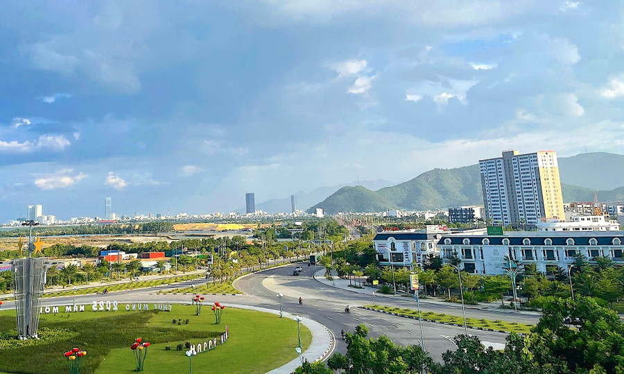 Dự báo trong ngày 15 và 16-7, tại một số khu vực của tỉnh Gia Lai có nắng nóng đến nắng nóng gay gắt với nhiệt độ cao nhất phổ biến từ 35 đến 37 độ C, có nơi trên 37 độ C. Ảnh minh họa: M.T z6803784208739-f73351fce06f69e675a1590b1a32f4de.jpg