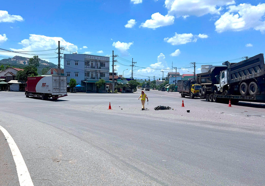Hiện trường vụ tai nạn. Ảnh: Người dân cung cấp 1-758.jpg