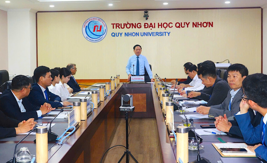 Quang cảnh buổi ký kết. Ảnh: Hồ Điểm 1-1.jpg