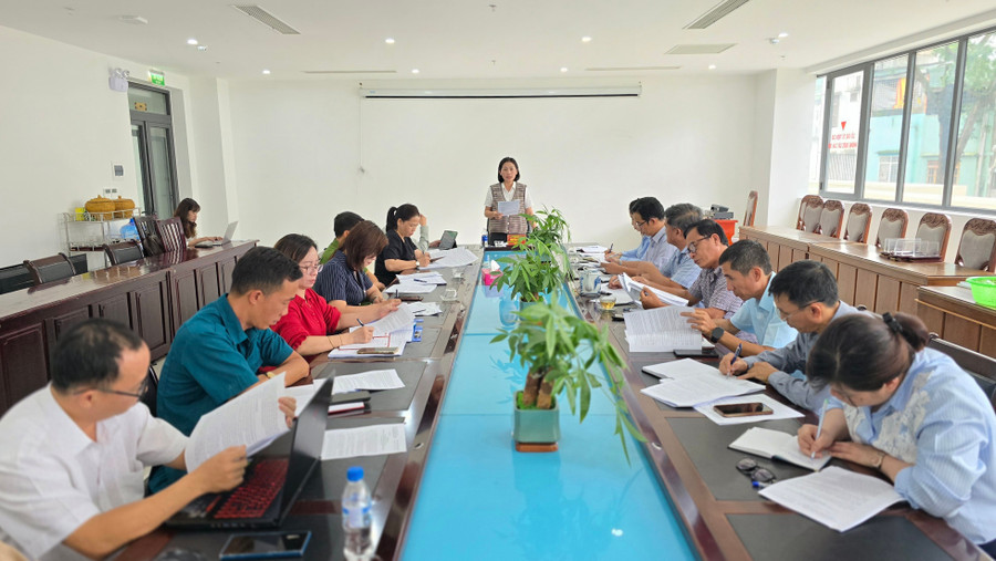 Quang cảnh phiên họp. Ảnh: B.B anh.jpg