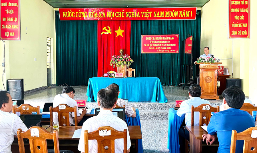 ទិដ្ឋភាពនៃកិច្ចប្រជុំការងារនៅឃុំអៀឃុល។ រូបថត៖ ង៉ុកលួន anh-2-1.jpg