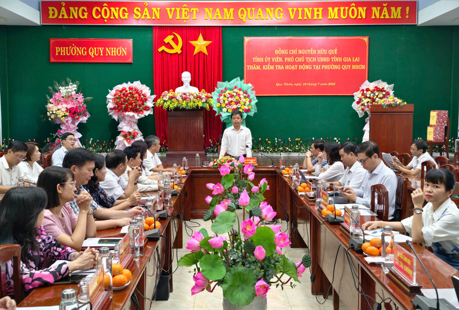 Quang cảnh buổi làm việc. Ảnh: Dũng Nhân phuong-quy-nhon-quang-canh-buoi-lam-viec.jpg