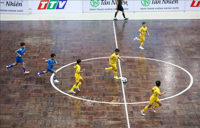 Trận chung kết Giải bóng đá U11 tỉnh Tây Ninh - sân chơi ngày hè hấp dẫn cho các em thiếu nhi. Trận chung kết Giải bóng đá U11 tỉnh Tây Ninh - sân chơi ngày hè hấp dẫn cho các em thiếu nhi.