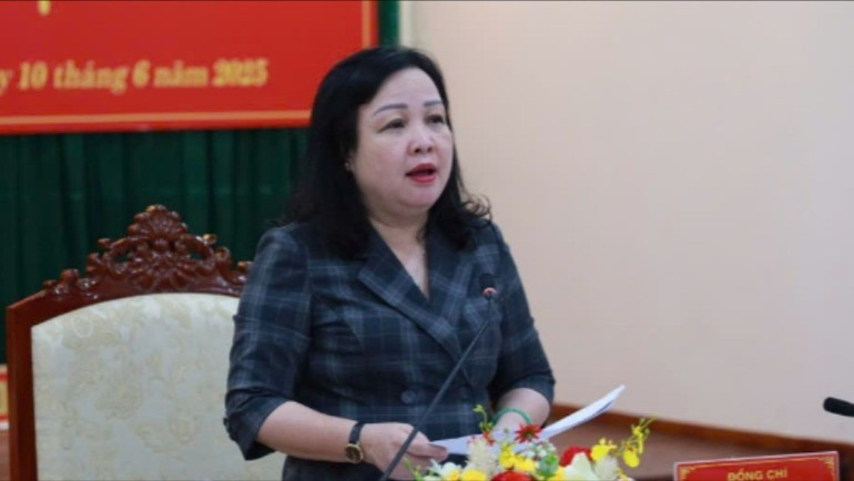 Bí thư Tỉnh ủy Phú Yên Cao Thị Hòa An phát biểu tại Hội nghị. Bí thư Tỉnh ủy Phú Yên Cao Thị Hòa An phát biểu tại Hội nghị.