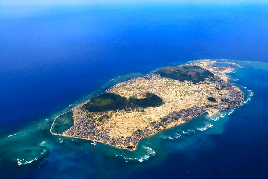 Toàn cảnh đặc khu Lý Sơn, nhìn từ trực thăng quân sự