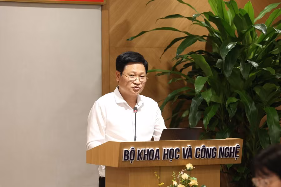 Ông Nguyễn Khắc Lịch, Cục trưởng Cục Công nghiệp công nghệ thông tin chia sẻ về Luật Công nghiệp công nghệ số.