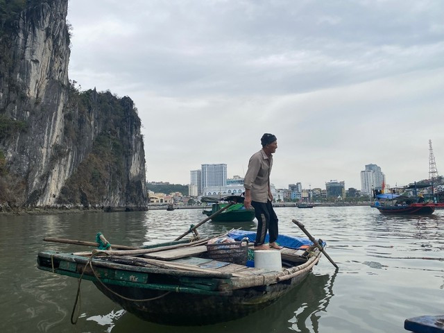 Mưu sinh trên biển Mưu sinh trên biển