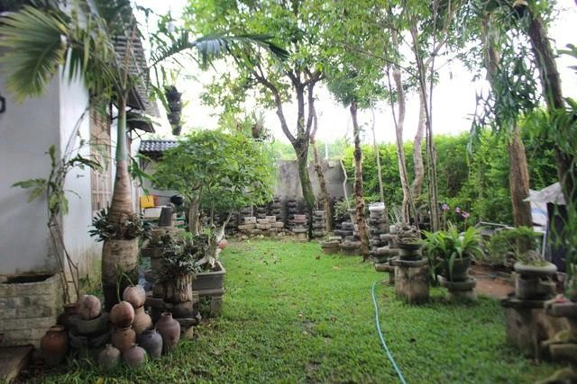 Anh Huỳnh Đăng Hiền sở hữu hàng trăm cối đá của người Kinh khi đặt chân đến Kon Tum từ thế kỷ 19 Anh Huỳnh Đăng Hiền sở hữu hàng trăm cối đá của người Kinh khi đặt chân đến Kon Tum từ thế kỷ 19