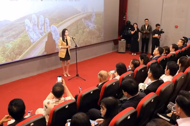 Phòng chiếu phim tại rạp Lê Độ kín chỗ ngồi khi chiếu các suất phim Hàn Quốc.