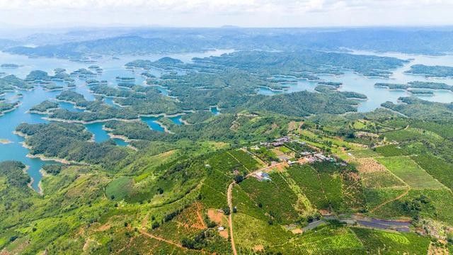 Du lịch hồ Tà Đùng hứa hẹn “cất cánh” khi về với tỉnh Lâm Đồng mới Du lịch hồ Tà Đùng hứa hẹn “cất cánh” khi về với tỉnh Lâm Đồng mới