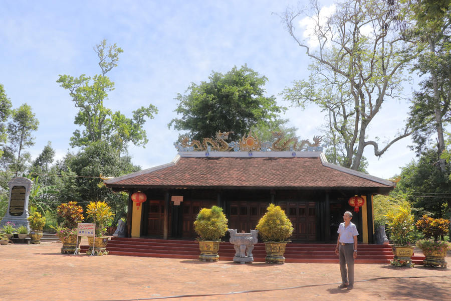 Cội ké cổ thụ gần An Khê đình (khu di tích Tây Sơn Thương đạo, thị xã An Khê) có đường kính to lớn. Ảnh: Ngọc Minh xung-quanh-dinh-an-luy-an-khe-dinh-khu-di-tich-tay-son-thuong-dao-thuoc-quan-the-di-tich-quoc-gia-dac-biet-hien-con-5-coi-ke-xanh-tot-anh-ngoc-minh.jpg