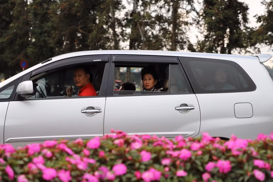 Tất cả đã tạo nên hình ảnh giản dị, hoa Đà Lạt "chiều lòng" du khách ở mọi góc nhìn khác nhau