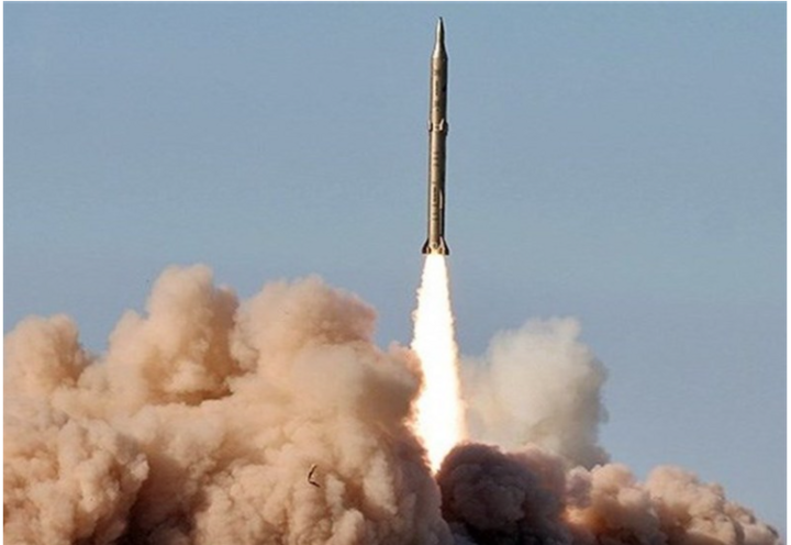 Tên lửa của Iran tấn công thủ đô Tel Aviv của Israel. Tên lửa của Iran tấn công thủ đô Tel Aviv của Israel.