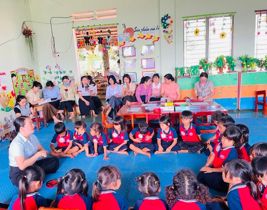 Trường Mẫu giáo 1-6 (xã Kông Htok, huyện Chư Sê) là đơn vị được tổ chức triển khai các hoạt động của dự án. Ảnh:T.D truong-mau-giao-1-6-xa-kong-htok-huyen-chu-se-la-don-vi-duoc-to-chuc-trien-khai-cac-hoat-dong-cua-du-ana-td.jpg