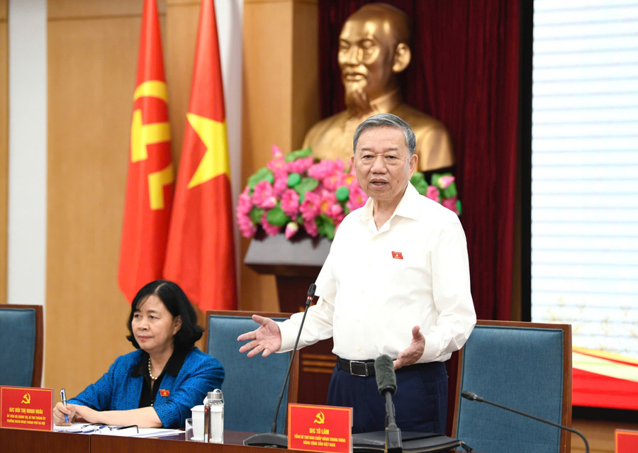 Tổng Bí thư Tô Lâm phát biểu tiếp thu ý kiến cử tri tại buổi tiếp xúc cử tri Tổng Bí thư Tô Lâm phát biểu tiếp thu ý kiến cử tri tại buổi tiếp xúc cử tri