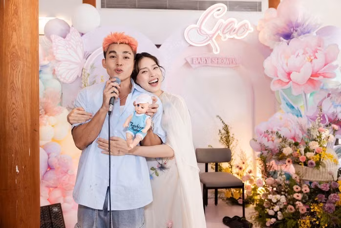 Anh cũng bắt được búp bê