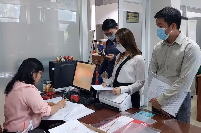 Công chức, viên chức nghỉ việc do tinh giản biên chế được hưởng chính sách thôi việc ngay hoặc thôi việc sau khi đi học nghề (hình minh họa)