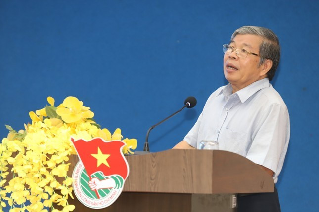 PGS.TS Hà Minh Hồng trao đổi tại tọa đàm. Ảnh: Ngô Tùng PGS.TS Hà Minh Hồng trao đổi tại tọa đàm. Ảnh: Ngô Tùng