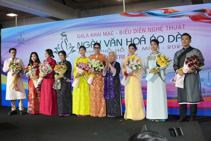 Áo dài là di sản Áo dài là di sản