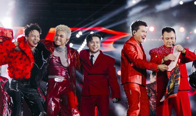 Concert Anh trai vượt ngàn chông gai. Ảnh: Nhà sản xuất ATVNCG Concert Anh trai vượt ngàn chông gai. Ảnh: Nhà sản xuất ATVNCG