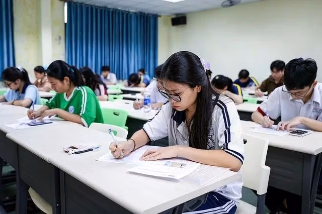 Thí sinh tham gia kỳ thi đánh giá năng lực đợt 2 của ĐH Quốc gia TP.HCM năm 2025