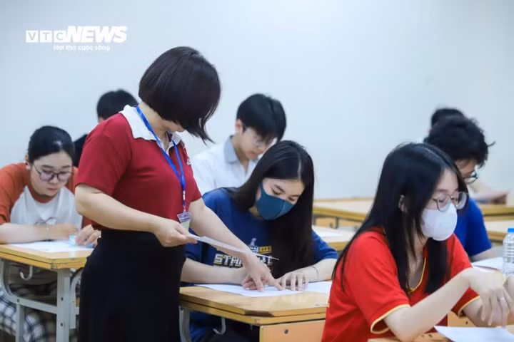 Từ hôm nay (ngày 28/6), các địa phương bắt đầu triển khai việc chấm thi tốt nghiệp THPT. (Ảnh minh hoạ)