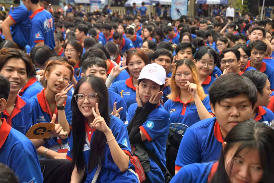 Trong những ngày thi, 3.000 sinh viên tình nguyện sẽ trực tại các điểm thi, các điểm giao thông quan trọng để hỗ trợ trực tiếp cho thí sinh, người nhà và phối hợp với các cơ quan chức năng đảm bảo các nội dung chương trình được diễn ra thành công