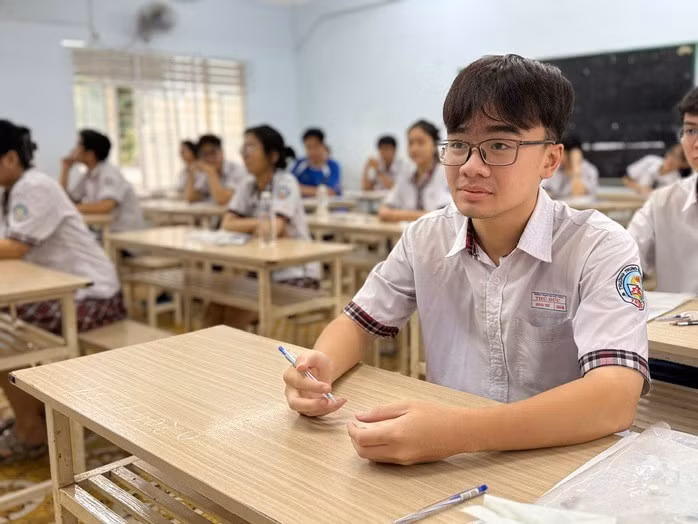 Điểm chuẩn ĐH năm 2025 dự kiến được công bố sau 10 lần lọc ảo