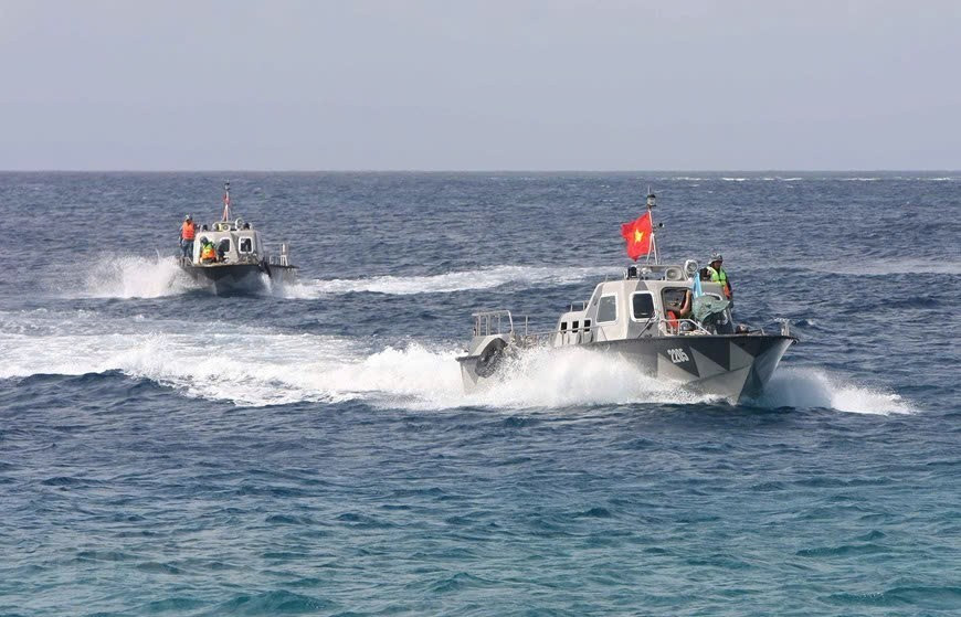 Tuần tra bảo vệ vùng biển quần đảo Trường Sa.