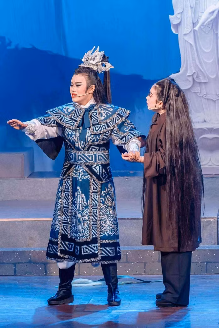 Một cảnh trong vở “San Hậu”. (Ảnh do nhân vật cung cấp)