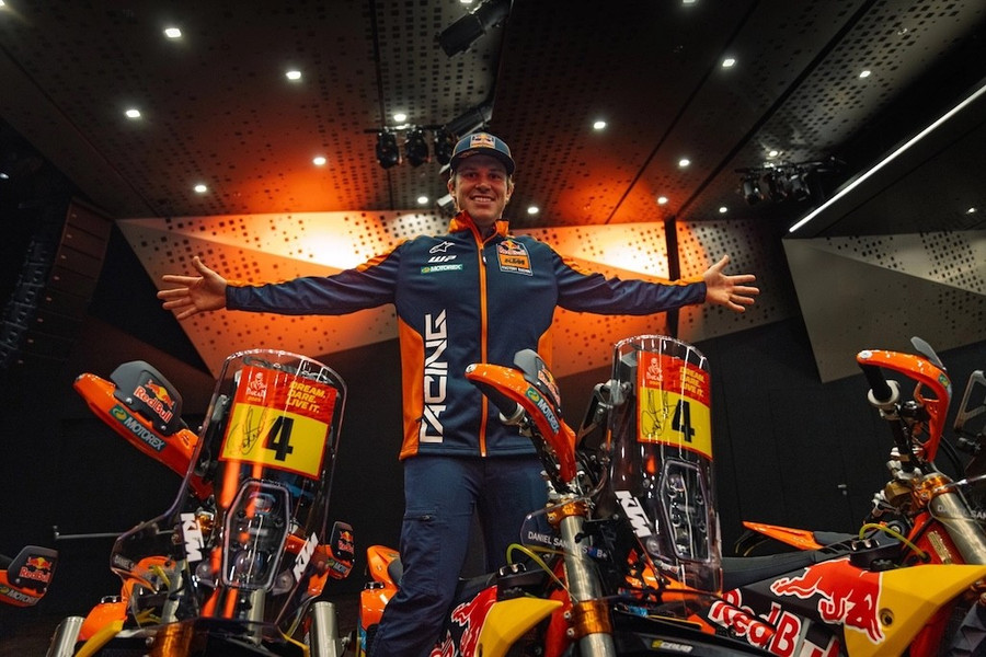 nghenhin-xedoisong-ktm-450-rally-replica-5.jpg