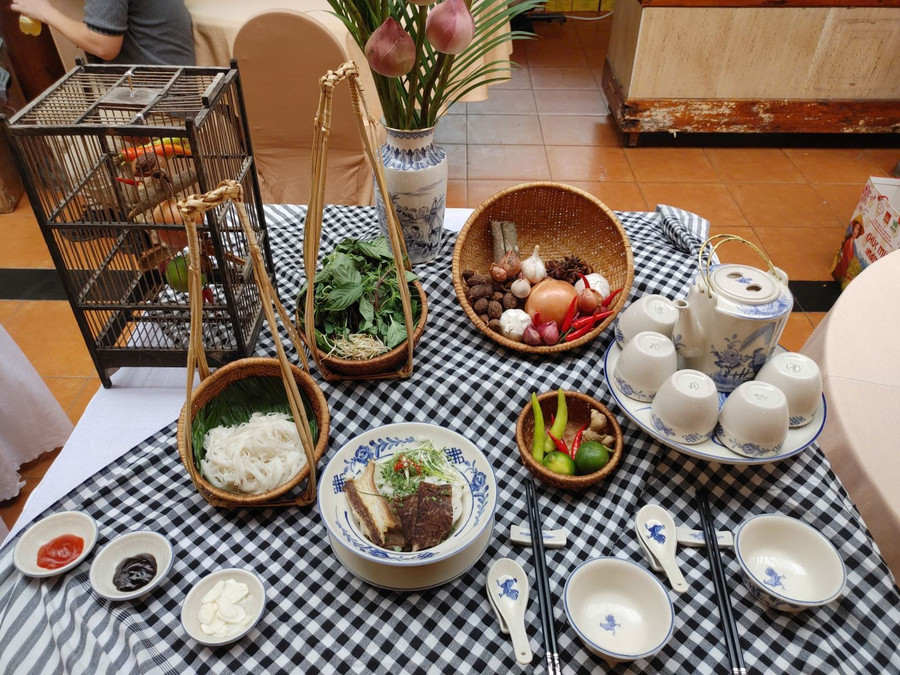 Phở Việt Nam được giới thiệu đến đông đảo du khách. Phở Việt Nam được giới thiệu đến đông đảo du khách.