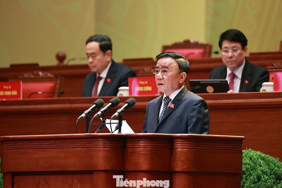 Thường trực Ban Bí thư Trần Cẩm Tú phát biểu tại phiên trù bị. Ảnh: Như Ý.