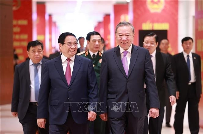 Thủ tướng Phạm Minh Chính đón Tổng Bí thư Tô Lâm đến dự lễ kỷ niệm 80 năm thành lập Chính phủ . Ảnh: Dương Giang/TTXVN chinh-phu-20825-10.jpg