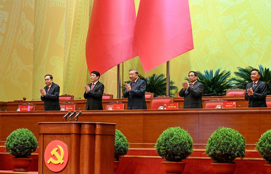 Tổng Bí thư Tô Lâm và các đồng chí lãnh đạo chủ chốt của Đảng, Nhà nước tại phiên trù bị Đại hội XIV của Đảng. Ảnh: Duy Linh.