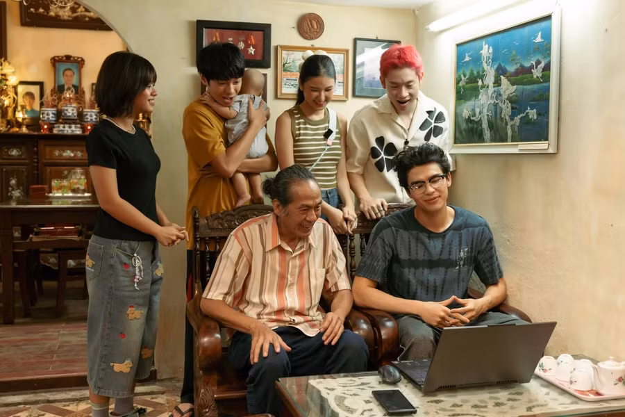 Nhóm bạn của Tiến đưa tựa game nổi tiếng toàn thế giới dù không rõ họ có tài năng gì nổi bật.