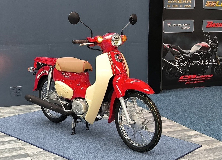 Honda Super Cub Hello Kitty. Ảnh: S.T xehay-super-cub-hello-kitty-2506.jpg