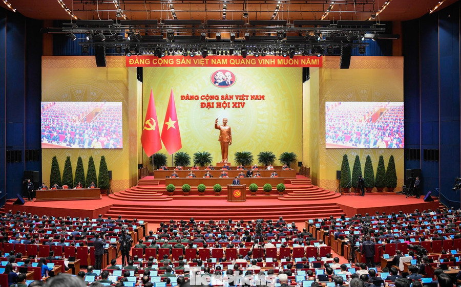 Quang cảnh phiên làm việc tại hội trường ngày 21/1, Đại hội XIV của Đảng. (Ảnh: Như Ý)