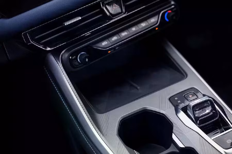 gac-gs3-emzoom-8-c4a6.jpg